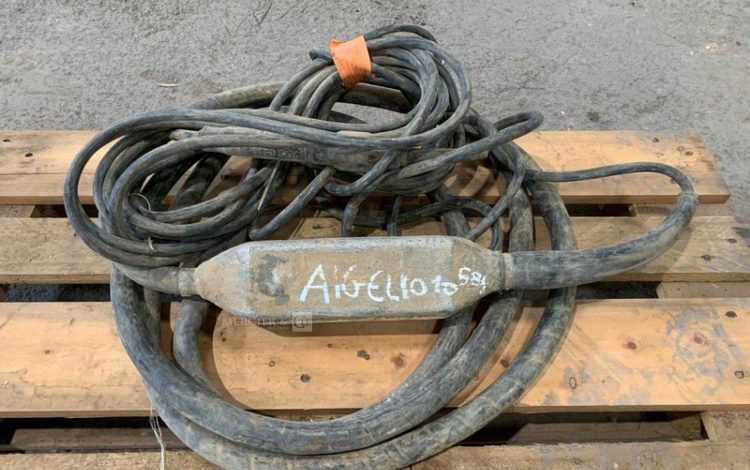 AIG010865
