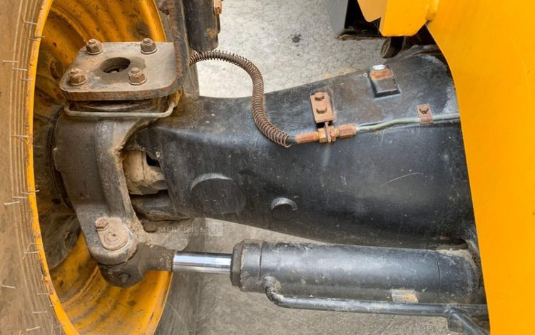 JCB 540-170  K854E005