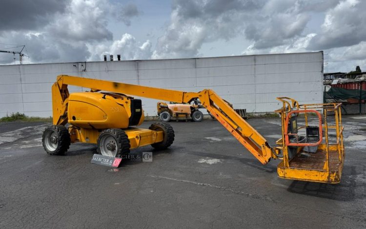 JLG 600AJ  3320