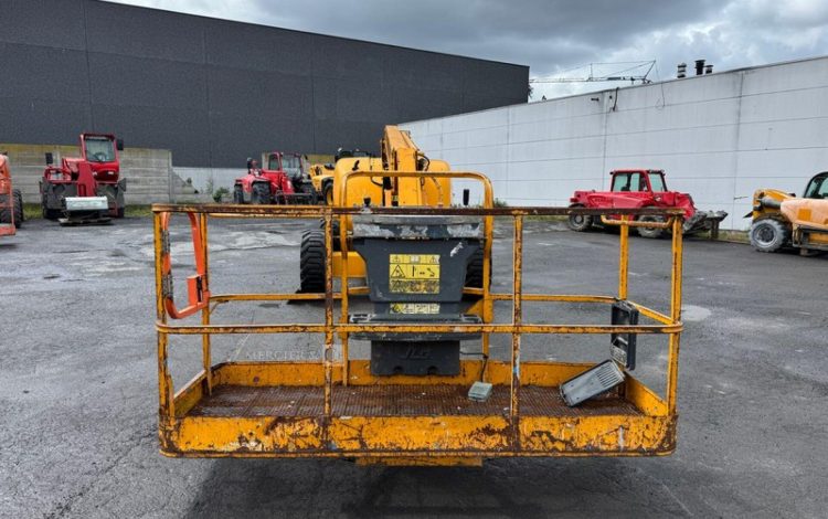 JLG 600AJ  3320