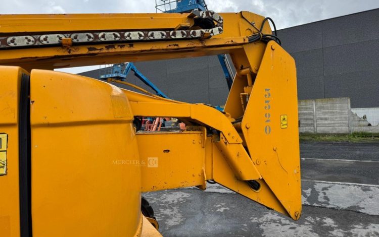 JLG 600AJ  3320