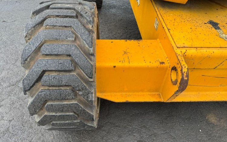 JLG 600AJ  3320