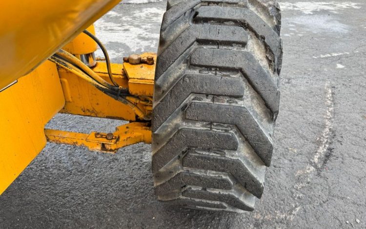 JLG 600AJ  3320