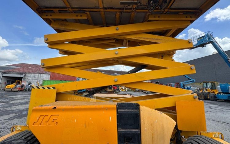 JLG 4394RT  3211