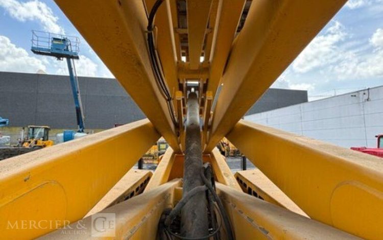 JLG 4394RT  3211