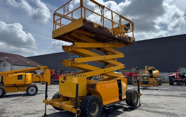 JLG 4394RT  3211