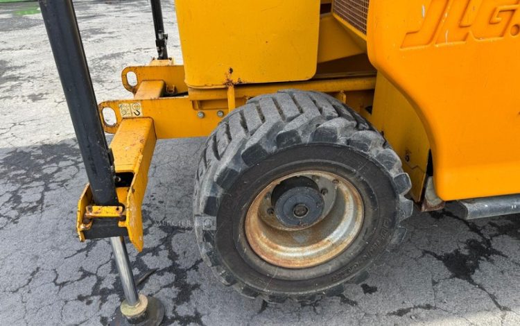 JLG 4394RT  3211
