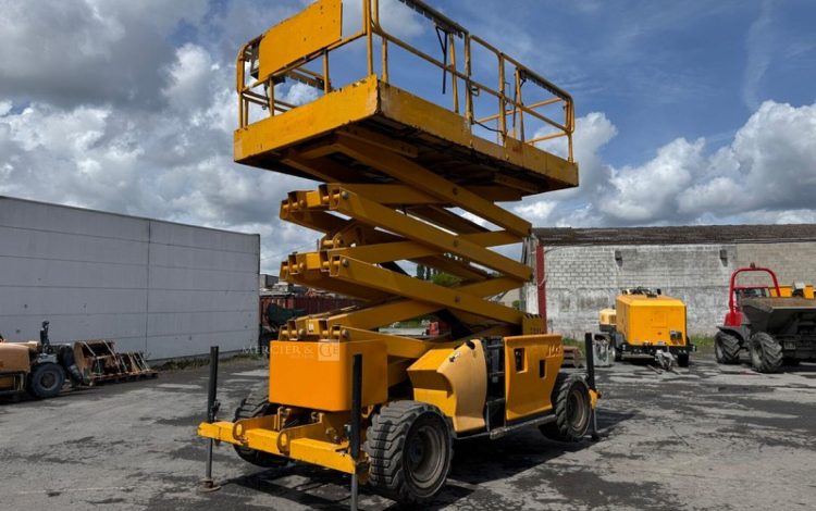 JLG 4394RT  3211
