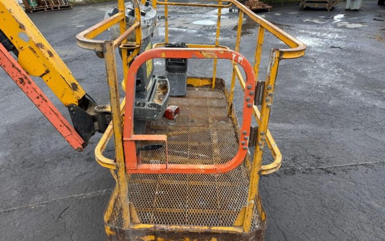 JLG 800AJ  3250