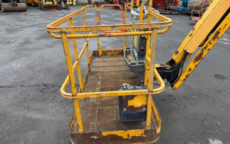 JLG 800AJ  3250