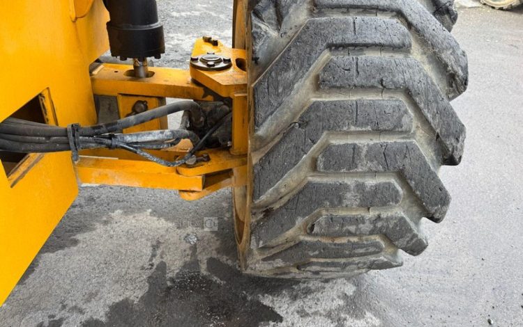 JLG 800AJ  3250