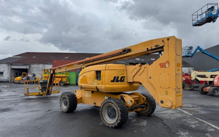JLG 800AJ  3250