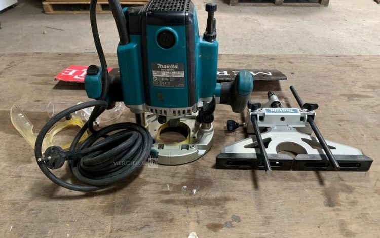 MAKITA RP2300FC  DEF010065