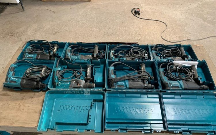 MAKITA   PER010041