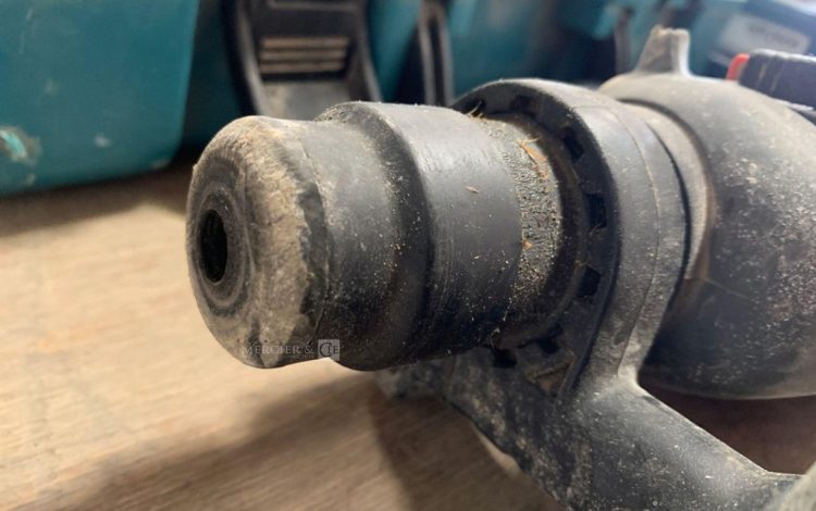 MAKITA   PER010041