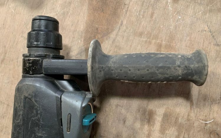 MAKITA   PER010041