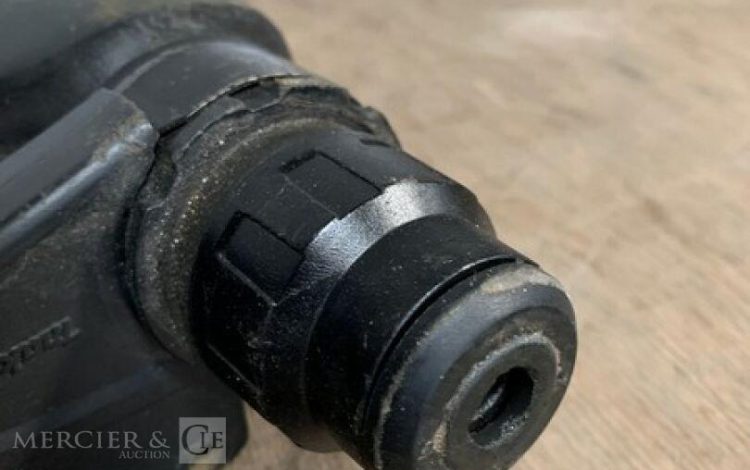 MAKITA   PER010041