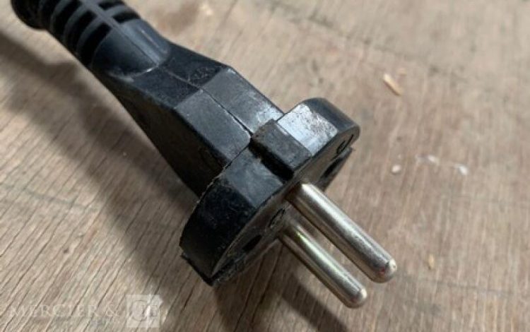MAKITA   PER010041