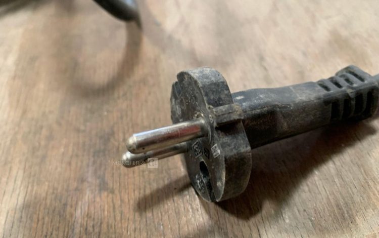 MAKITA   PER010041