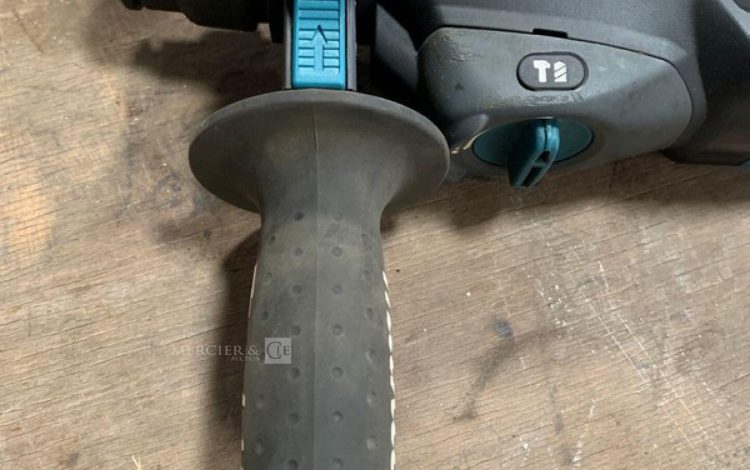 MAKITA   PER010041