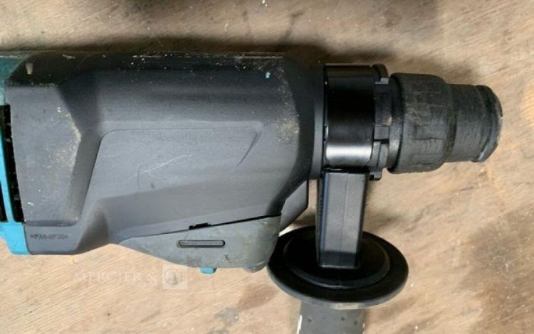 MAKITA   PER010041