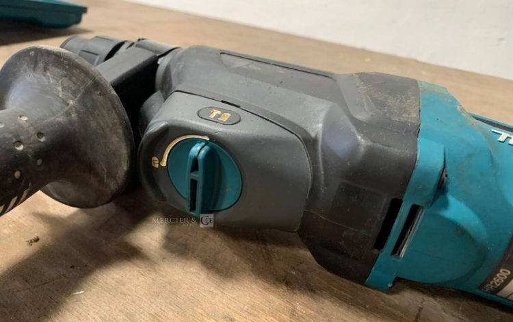 MAKITA   PER010041
