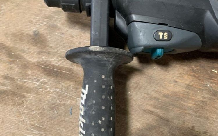 MAKITA   PER010041