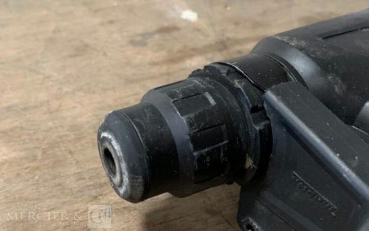MAKITA   PER010041