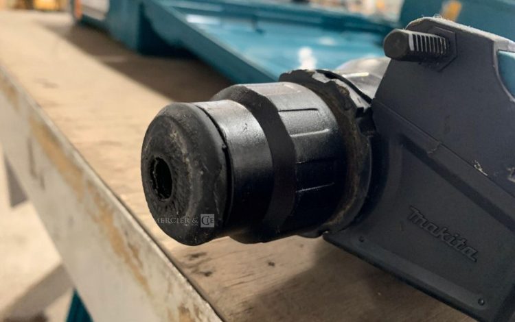 MAKITA   PER010041
