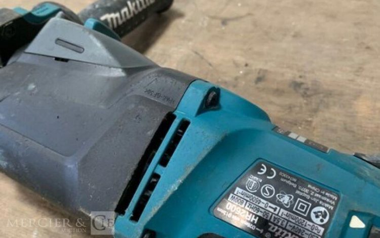 MAKITA   PER010041