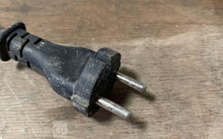 MAKITA   PER010041