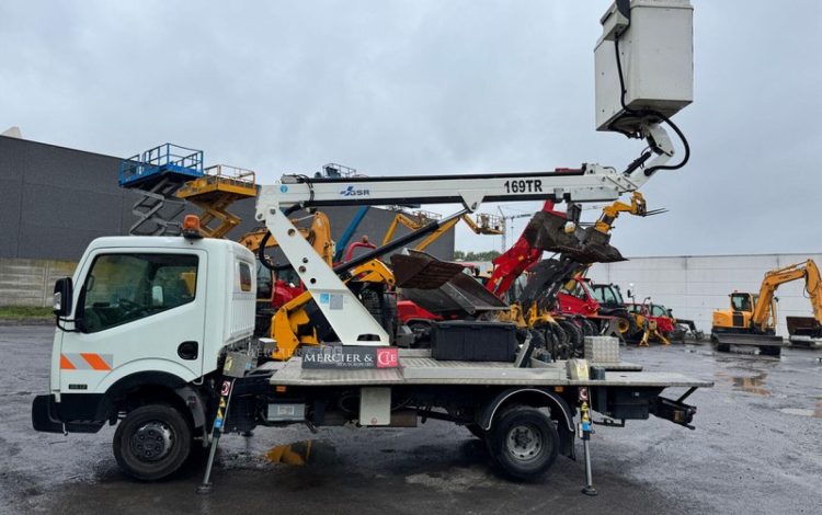 NISSAN CABSTAR NT400  VL299
