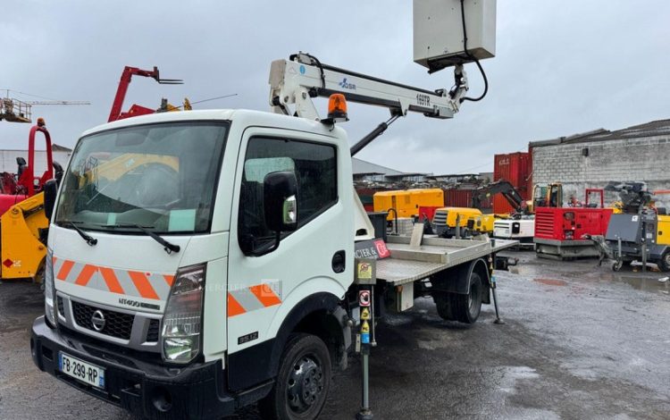 NISSAN CABSTAR NT400  VL299