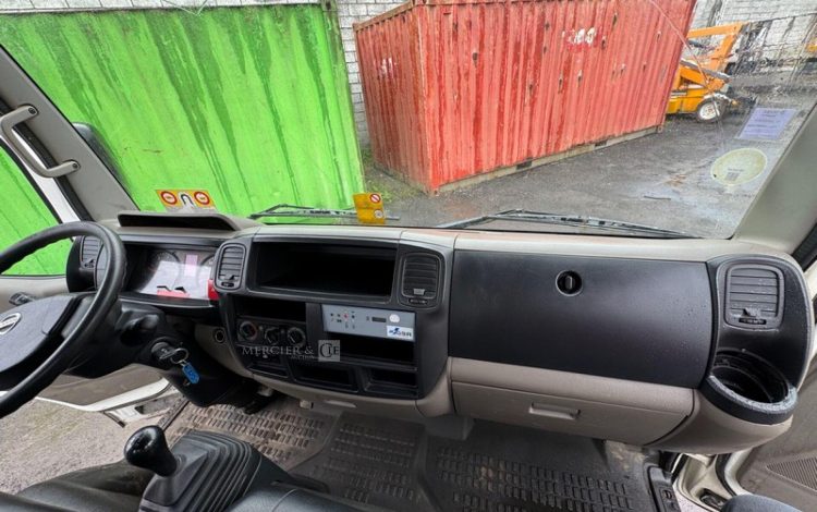 NISSAN CABSTAR NT400  VL299
