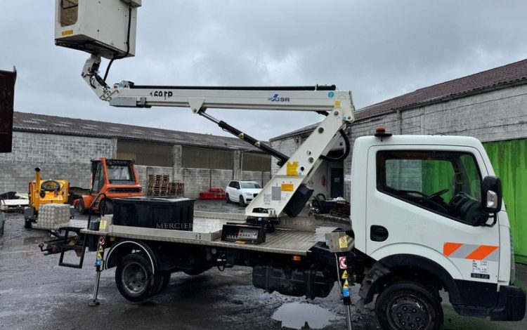 NISSAN CABSTAR NT400  VL299