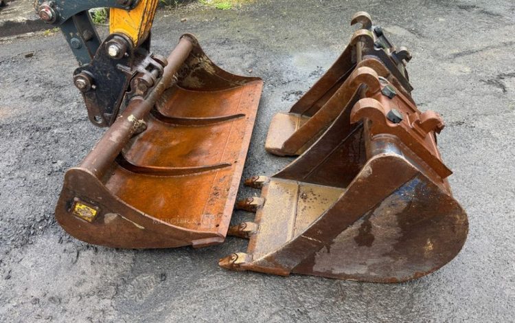 HYUNDAI ROBEX80CR-9A  MP655