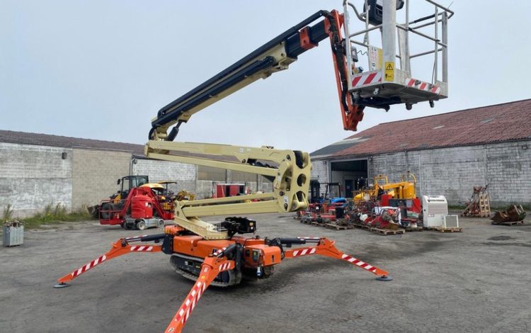 JLG NACELLE ARAIGNEE X26JP A CHENILLES  – 25,6 M – DIESEL – 417 HEURES  – ANNEE 2023  3654