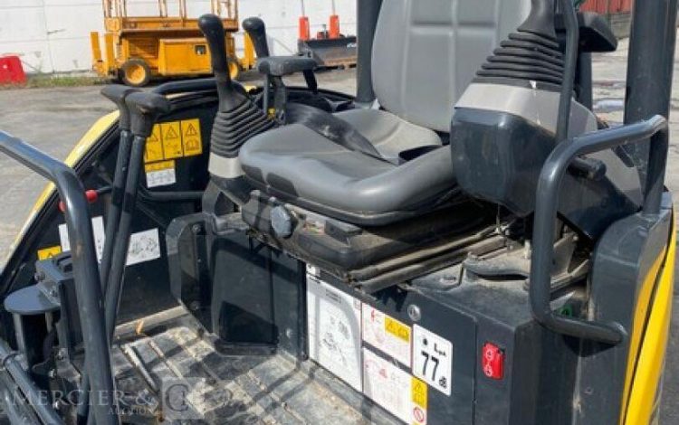 KOMATSU MINI PELLE PC24MR-5 SUR CHENILLES – 2,5 TONNES – DIESEL – 202 HEURES -ANNEE 2024  20574