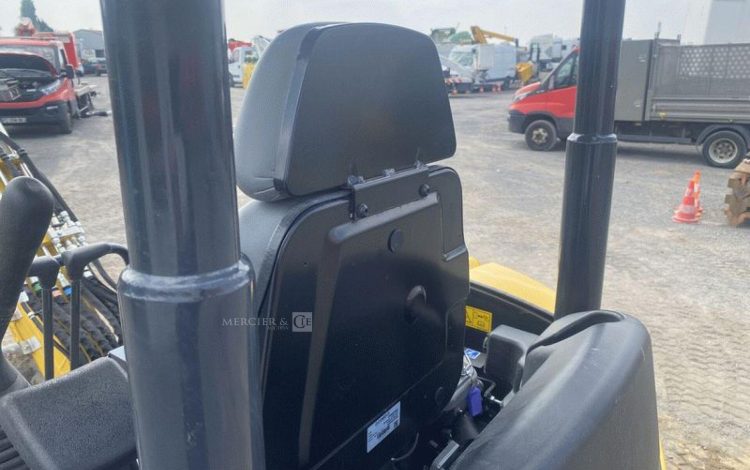 KOMATSU MINI PELLE PC24MR-5 SUR CHENILLES – 2,5 TONNES – DIESEL – 202 HEURES -ANNEE 2024  20574