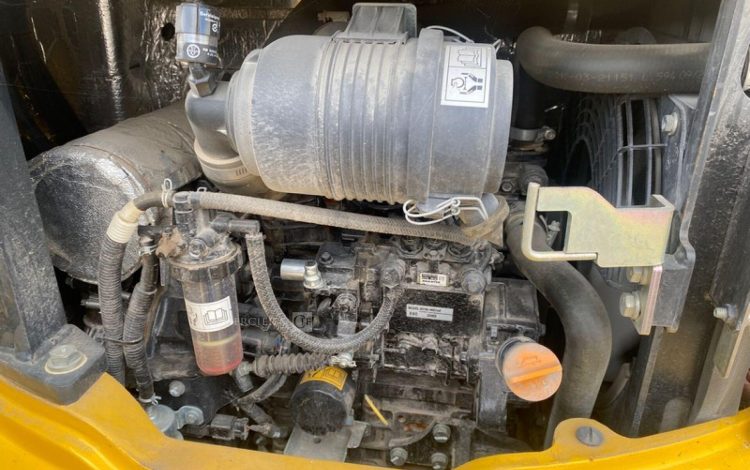 KOMATSU MINI PELLE PC24MR-5 SUR CHENILLES – 2,5 TONNES – DIESEL – 202 HEURES -ANNEE 2024  20574