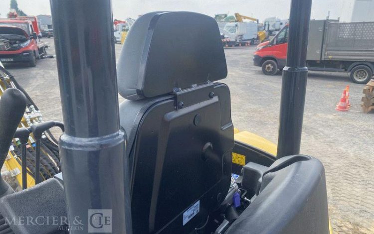 KOMATSU MINI PELLE PC24MR-5 SUR CHENILLES – 2,5 TONNES – DIESEL – 202 HEURES -ANNEE 2024  20574