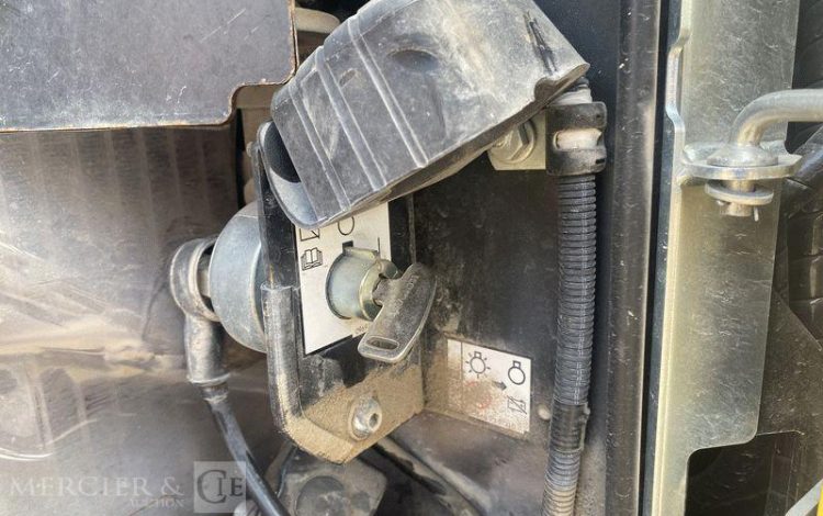 KOMATSU MINI PELLE PC24MR-5 SUR CHENILLES – 2,5 TONNES – DIESEL – 202 HEURES -ANNEE 2024  20574