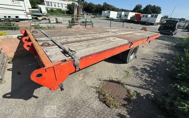 FOURNIER REMORQUE PLATEAU PB10D13L – 1 ESSIEU – PTAC 10,5T – AN 1988  2401NK13
