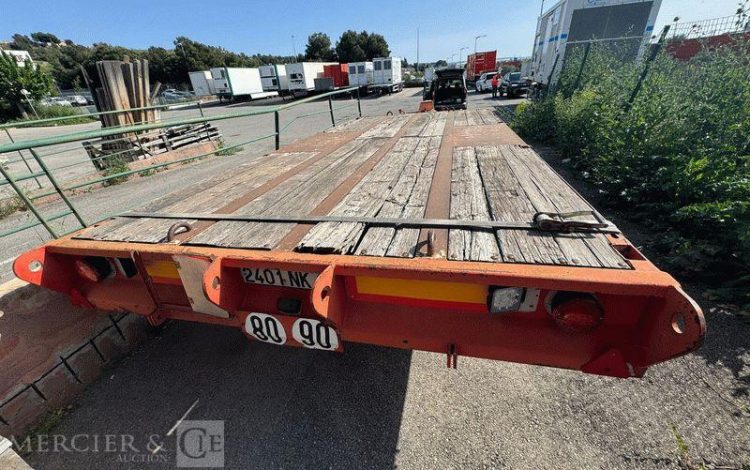 FOURNIER REMORQUE PLATEAU PB10D13L – 1 ESSIEU – PTAC 10,5T – AN 1988  2401NK13