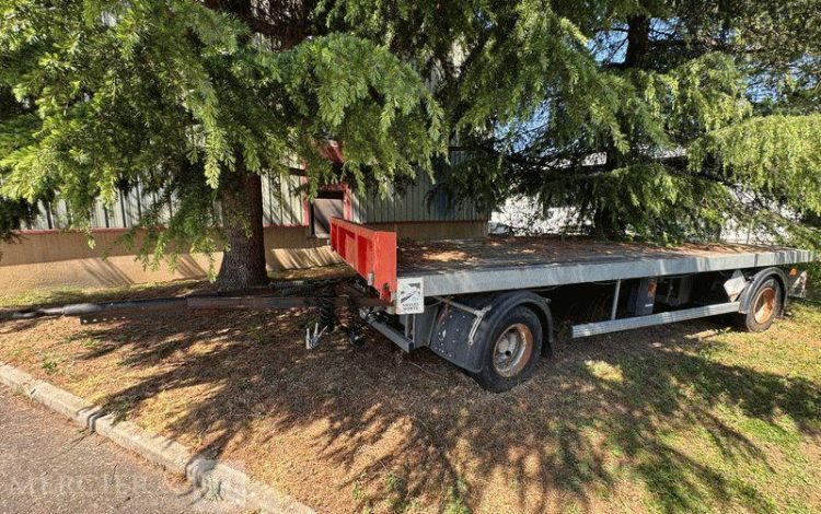 ROBUSTE KAISER PLATEAU R210F1C – 2 ESSIEUX AVEC ESSIEU DIRECTIONNEL – PTAC 14,5T – ANNEE 1995  2737RG76