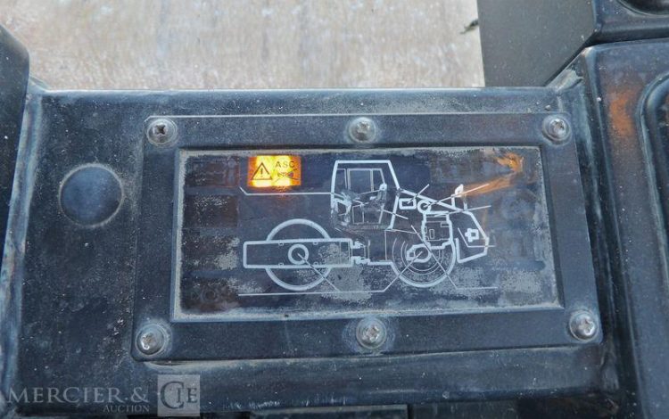 BOMAG ROULEAU COMPACTEUR B3,9-C – PAS DANS LE TABLEAU  600824
