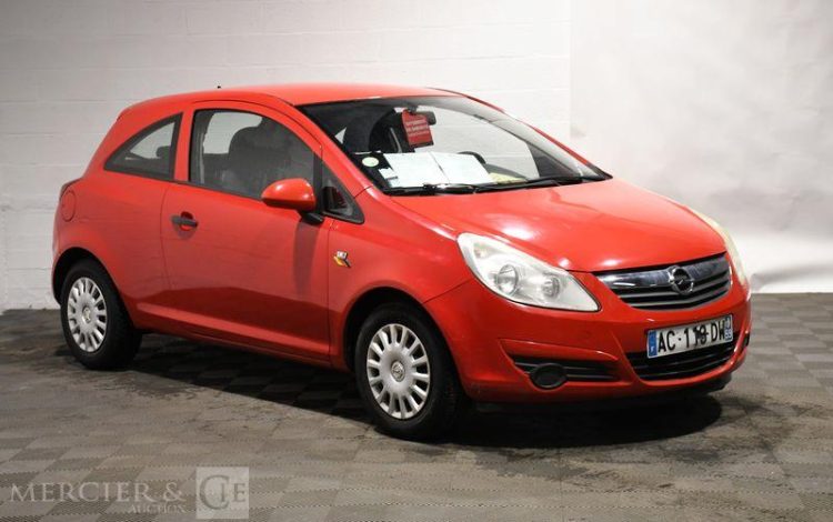 OPEL  ROUGE AC-119-DW