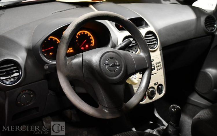 OPEL  ROUGE AC-119-DW