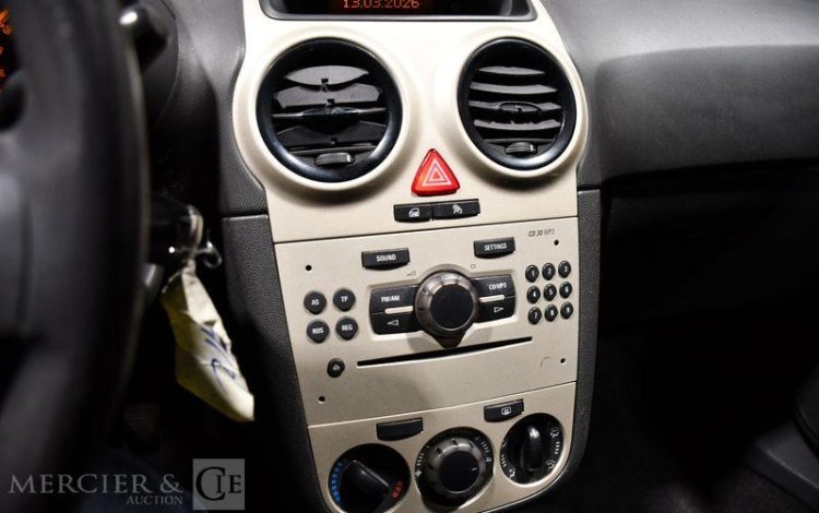 OPEL  ROUGE AC-119-DW