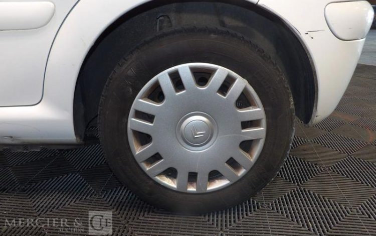 CITROEN C3 GENERATION-I 1.4 HDI 70CH AIRDREAM BLANC AC-414-QF